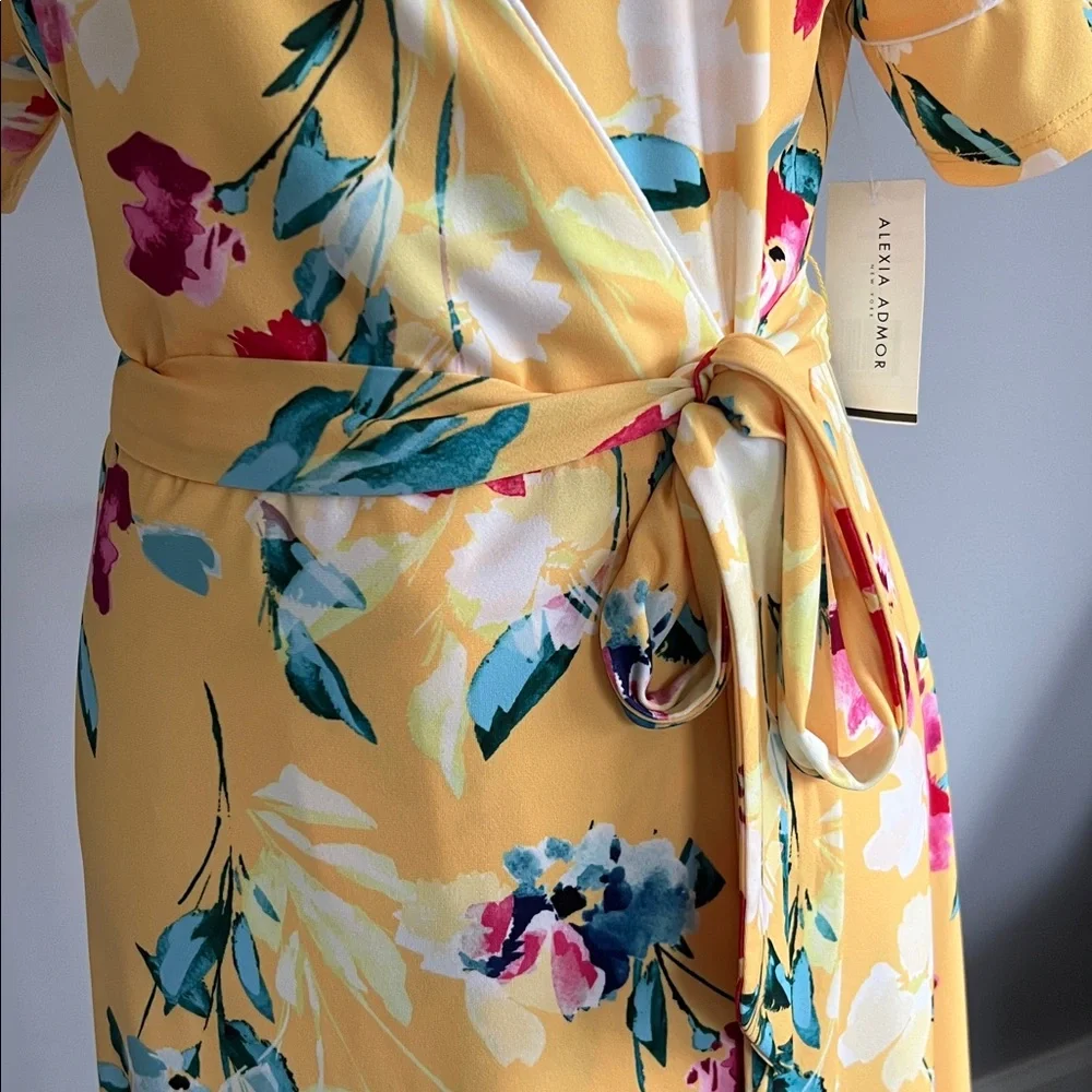 Alexia Admor Floral Wrap Dress - Picture 4 of 11